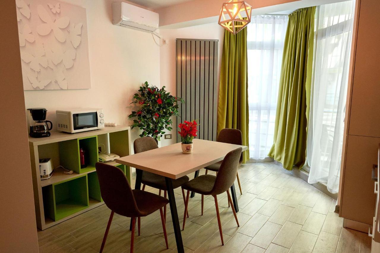 Orizont Sea View Apartment- Spa N Pools Beach Resort Mamaia Exterior foto